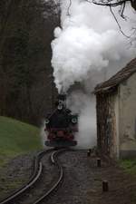 Der 2. Osterhasensonderzug bei der Wiederanfahrt Haltepunkt Lößnitzgrund.05.04.2021
14:20 Uhr.