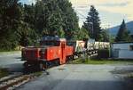 Bis zur Stilllegung des Zementwerkes 2002 beförderte die Wachtlbahn auf 900 mm Spurweite bis zu 4.000 Tonnen Kalkstein täglich vom in Österreich gelegenen Steinbruck zum Werk nach Kiefersfelden. Von 1991 bis 2017 verkehrten daneben Museumszüge. Wegen Oberbaumängeln ist der Betrieb momentan leider eingestellt. Im September 1994 ist Lok 4 (BBC 1928) mit einem Leerzug in Kiefersfelden in Richtung Steinbruch unterwegs.