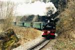 99 1608-1 bei der Ausfahrt aus Bahnhof Rabenau am 31.03.2002