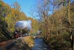  Altbauwagen im Planbetrieb  gab es wieder bei der Weißeritztalbahn zu sehen. Hier 99 1771-7 mit P5002, bis Seifersdorf als PmG, am Morgen des 29.10.2014 an der Einfahrt Spechtritz. 