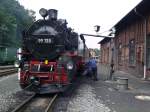 99 758 garde beim Wassertanken im Bahnhof Bertsdorf kurz danach war Doppelausfahrt Richtung Jonsdorf und Oybin.