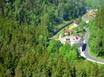  Modellbahnblick    Blick auf einen Planzug der SOEG nach Oybin vom Berg Oybin (21.05.2011)