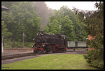 99749 setzt im Bahnhof Bertsdorf am 24.05.2016 um und fährt zum Wasserkran.