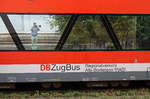 DB: Spiegelbild eines Bahnbilder.de-Fotografen aus der Schweiz.
Die Aufnahme von Horb am Neckar stammt vom 30. August 2017. (Fotograf mit Veröffentlichung einverstanden).
Foto: Walter Ruetsch

