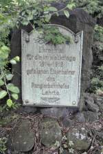 Ehrenmal in Lehrte auf Gleis 11, am 17.05.2012.