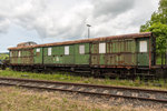 Die Anschriften an diesem Waggon weisen ihn als Bürowagen aus. Näheres dazu weiß ich leider nicht. Lokschuppen Selb, 21.05.2016