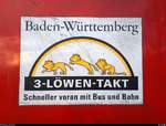 143 810-0  Schluchsee , im Dienst der S-Bahn Mitteldeutschland (DB Regio Südost), trägt noch das Schild  3-Löwen-Takt  von ihrer alten Heimat. Eingesetzt als S 37752 (S7) nach Halle-Nietleben in ihrem Startbahnhof Halle(Saale)Hbf Gl. 13a. [10.3.2018 | 17:46 Uhr]