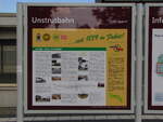 Die von der IG Unstrutbahn e.V. gestaltete Infotafel ber die Unstrutbahn, am 08.09.2015 in Naumburg (S) Hbf.