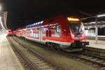 445 009-7 stand als RE 4355 von Rostock Hbf nach Elsterwerda am Morgen des 02.02.2018 gegen 06:05 Uhr im Rostocker Hbf.neben an stand noch der RE 1 Ersatzzug nach Bad Kleinen.