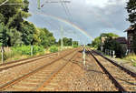 Regenbogen über den Gleisen in Apollensdorf (Lutherstadt Wittenberg).