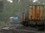 Die Bahn ist bei jeden Wetter unterwegs,auch bei starken Regenfall,so wie hier zu sehen.Ein Nachschuss eines Gterzuges auf der KBS 480 bei Eschweiler im Juni 2012.
Auch Regenbilder knnen interessant wirken.