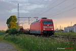 101 116-2 mit einem gemischten Güterzug am 22.05.2014 in Köln Porz Wahn.