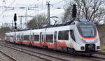 Ein österreichischer Talent 3 Triebzug  4758 522  (NVR: 94 81 4758 522-8 -----......) ohne Eignerkennung und mit reichlich Graffiti beschmiert fuhr überraschend am 29.03.23 durch den Bahnhof Saarmund in nordwestlicher Richtung. 