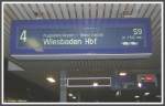 Bis in den Abend des 26.10.2007 hinterliess der 30stndige Streik der Triebfahrzeugfhrer vom 25.10. bis 26.10. 8 Uhr immer noch seine Spuren: Weil die S9 der S-Bahn Rhein-Main am 25.10. komplett ausfiel, hatten die Zugzielanzeiger bei dieser Linie astronomisch hohe Zahlen in der Anzeige der Zeit bis zum nchsten Zug, hier ein Beispiel von der S-Bahn-Station Frankfurt am Main-Niederrad.