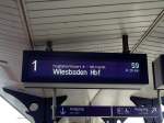Fahrgastanzeige von Gleis 1 in Hanau Hbf am 29.04.13