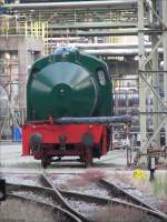 Eine Dampfspeicher-Lok (Typ ?) in den Sasol-Werken in Herne wird befllt.