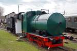 Dampfspeicherlok im Bw Nördlingen (Bayerisches Eisenbahnmuseum), dahinter ein Klima-Schneepflug.