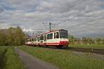 Wagen 312 und 318 verlassen als U42 Richtung Hombruch die Endhaltestelle Grevel (26.04.2023) 