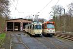 VGF Düwag O Wagen 111 und Düwag Pt Wagen 128 am 16.03.19 bei einer Sonderfahrt in Neu Isenburg vor der Wagenhalle