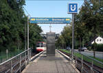 Entlang der U41 in Dortmund - 

Ein Zug der U41 fährt in die Haltestelle Waldesruh ein.

21.08.2023 (M)