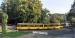 Entlang der Essener U17 -     Im Gegensatz zu den Tramlinien sind die Stadtbahnen in Essen meist in Doppeltraktion unterwegs.