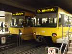 Zwei alte SSB Triebwagen (DT-8.9 (3233)) und (DT-8.6 (3113)) stehen am Schloplatz als U5en...