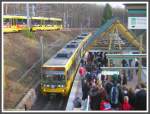 Abschied von der Straenbahnlinie 15 und Erffnung der Stadtbahnlinie U15 als Ersatz fr die eingestellte Straenbahn am 08.12.2007, hier der zweite Erffnungszug der U15 mit den Triebwagen 3007 und