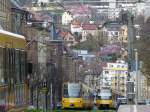 Viel los in Stuttgart - hier in Bopser treffen sich gerade 3 Stadtbahnen, die ziemliche Hhen zu berwinden haben.