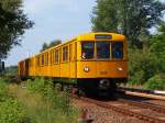 Am 18.08.2012 waren die beiden historischen BVG Triebwagen-Einheiten 2000/2001 & 2020/2021 (Baureihe D  Dora ) der Arbeitsgemeinschaft Berliner U-Bahn e.V.