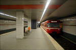 Landwasser-Mitte, Linie U1 (1972) -     Er gehört zu den ersten unterirdischen Bahnhöfen in Nürnberg.