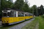 Nachdem der Triebwagen in der Endstation Bad Schandau umgesetzt hat, ist der Zug der Kirnitzschtalbahn wieder bereit fr seine Fahrt zum  Beuthenfall .