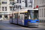 BERLIN, 04.07.2009, MetroTram1 in Richtung Rathaus Pankow in der Berliner Straße