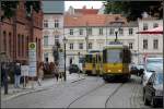 Durch die Altstadt -    Die Straßenbahn in Köpenick an der Haltestelle Freiheit.