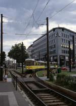 Berlin BVG SL 23 (KT4D) Friedrichshain, Warschauer Straße / Revaler Straße im Juli 2004.