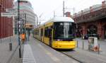 Berlin BVG SL M4 (Bombardier GT8-11ZRL 9009) Mitte, Henriette-Herz-Platz (Hst.