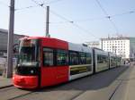 Eine Bahn des Typs GT8N als Linie 4 Borgfeld am Hauptbahnhof, 30.03.14