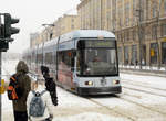 17. Dezember 2010, Dresden, Auf der Wilsdruffer Straße fährt bei dichtem Schneetreiben Tw 2716 als ein Zug der Linie 1 nach Leutewitz