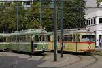 Die Zubringerfahrten zum  Tag des offenen Denkmals  im ehemaligen Rheinbahn-Depot  Am Steinberg  am 08.09.2019 boten auch die Gelegenheit zum Vergleich der beiden  Duewag-Gesichter : In der Wendeschleife am Düsseldorfer Hauptbahnhof präsentieren sich der Großraumtriebwagen 114 und der Achtachser 2656 nebeneinander.