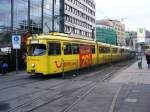 Ein DUEWAG-GT8 der Rheinbahn auf dem Jan-Wellem-Platz in Dsseldorf am 13.