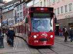 Freiburger VAG Siemens Combino Basic 276 am 20.03.17 in der Altstadt