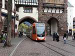 Freiburger VAG CAF Urbos Wagen 301 (Aldi Süd Vollwerbung) am 22.03.17 in der Innenstadt