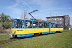 Straßenbahn Gotha / Thüringerwaldbahn: Tatra KT4D der Thüringerwaldbahn und Straßenbahn Gotha GmbH - Wagen 305, aufgenommen im Mai 2016 am Hauptbahnhof von Gotha.