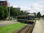 Am 27.08.2010 ist Wagen 237 der VBK gerade beim Wenden an Karlsruhes einzigem Wendegleisdreieck an der Lassalleestrae, kurz danach wird er seine fahrt als 2E in Richtung Wolfartsweier fortsetzten.