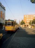 Karlsruhe AVG SL 1 (DUEWAG-GT8 105) Kaiserstrasse / Kronenplatz im Juli 1988.