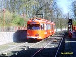 Die  Alte Lady  (6405) ein Gleispflege-Zug der Kölner Verkehrs-Betriebe an der Haltestelle  Höhenberg Frankfurter Str.  am 14.03.07.