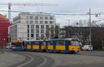 Zwei Tatra Wagen und Ein NB4 auf der Linie 1E erreichen die Haltestelle Hauptbahnhof.