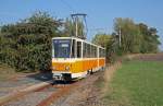 Auch fr das jngste Fahrzeug der Leipziger Sammlung, den Tatra-Triebwagen KT4D (Typ 34), war am 20.09.2009 an der Wendestelle in Leipzig-Ltzschena Endstation. Wer weiter nach Schkeuditz wollte, mute in (zum Glck historische) Busse umsteigen. 