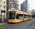 MVG Stadler Variobahn 218 mit Mainzelbahn Vollwerbung am 04.03.17 in Mainz Hbf