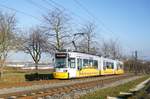 Straßenbahn Mainz / Mainzelbahn: Adtranz GT6M-ZR der MVG Mainz - Wagen 214, aufgenommen im Dezember 2017 bei der Bergfahrt zwischen Mainz-Lerchenberg und Mainz-Marienborn.