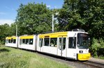 Straßenbahn Mainz: Adtranz GT6M-ZR der MVG Mainz - Wagen 211, aufgenommen im Juli 2016 in Mainz-Bretzenheim.